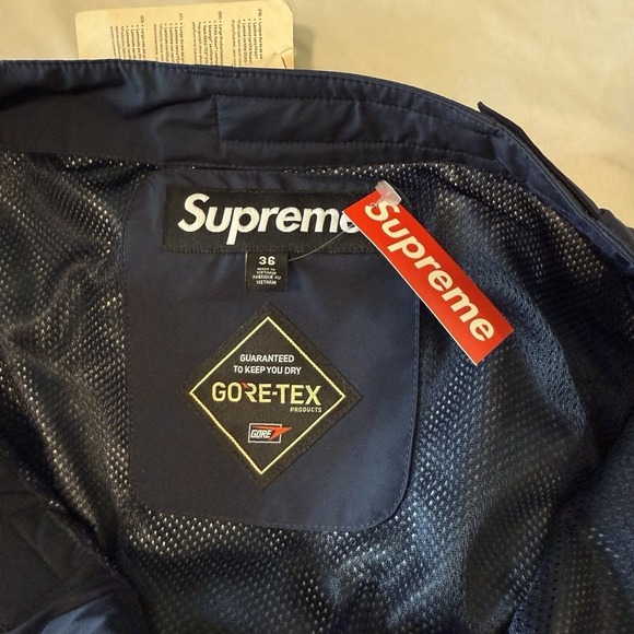 Supreme GORE-TEX Cargo Pants Navy Blue Men's Size 36 Nylon Waterproof NEW - Picture 9 of 10